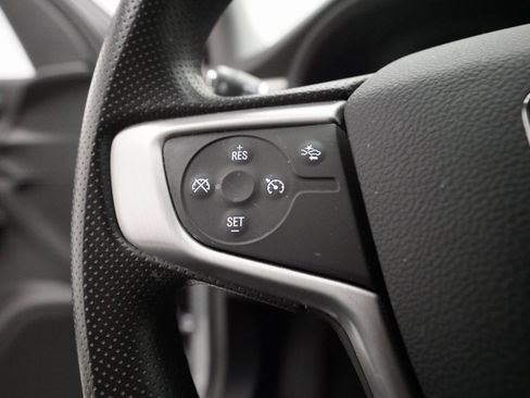 Used 2023 GMC Acadia SLE w/ Driver Convenience Package image 18