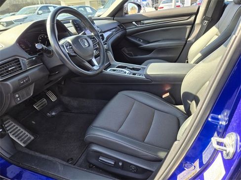 Used 2022 Honda Accord Sport image 9
