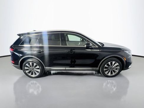 Used 2021 Lincoln Corsair Reserve FWD image 9