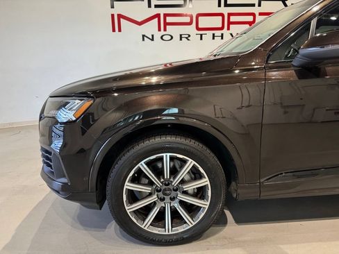 Used 2023 Audi Q7 2.0T Premium Plus w/ Premium Plus Package AWD/4WD image 3