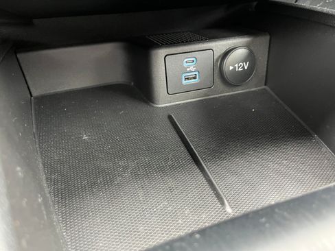 Certified 2023 Ford Escape ST-Line w/ Tech Pack #1 AWD/4WD image 18