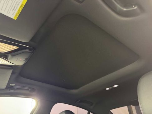 Used 2019 BMW 330i Sedan w/ Convenience Package RWD image 35