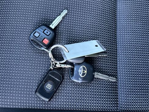 Used 2014 Toyota FJ Cruiser 4WD image 21