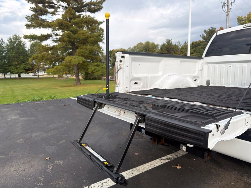 Used 2012 Ford F150 XLT w/ XLT Custom Pkg RWD image 15