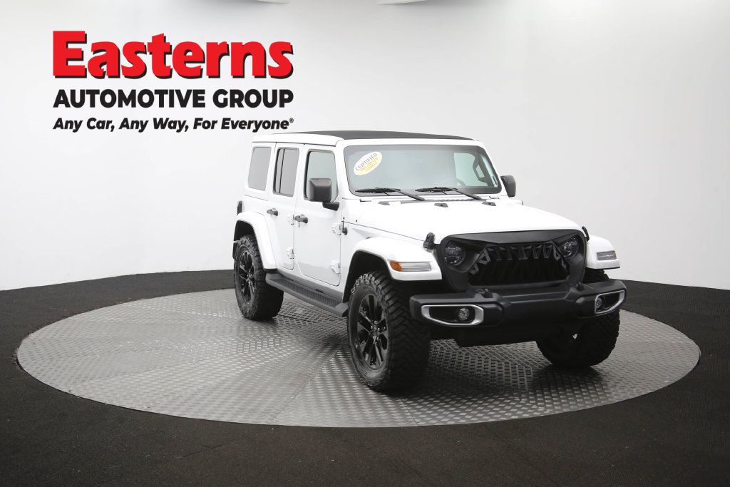 Used 2022 Jeep Wrangler Unlimited Sahara w/ Cold Weather Group AWD/4WD image 53