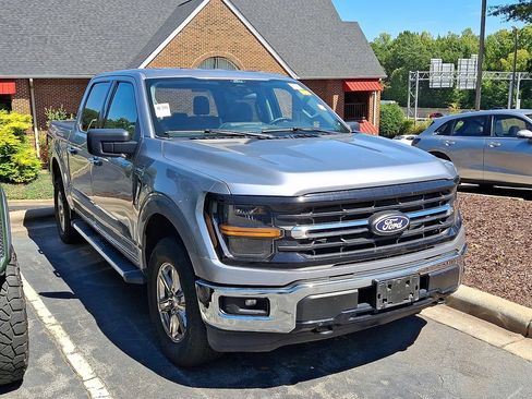 Used 2025 Ford F150 XLT w/ Equipment Group 301A Standard AWD/4WD image 3
