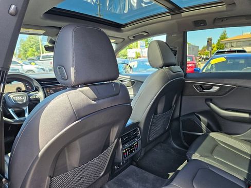 Used 2019 Audi Q8 Premium Plus AWD/4WD image 14