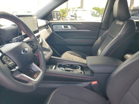Used 2025 Ford Explorer ST RWD image 11