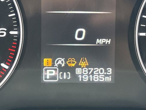 Used 2024 Subaru Crosstrek 2.0i Premium image 22