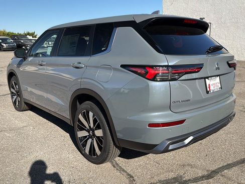 New 2026 Mitsubishi Outlander SE AWD/4WD image 5