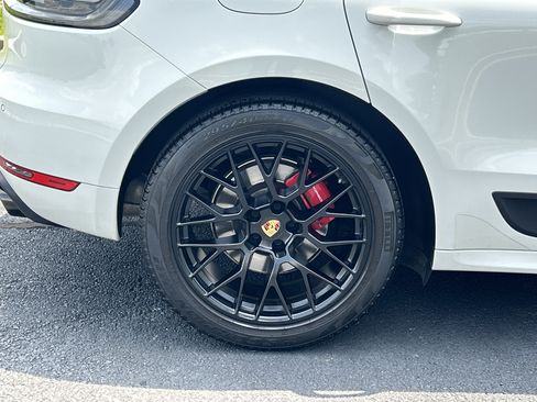 Used 2021 Porsche Macan GTS AWD/4WD image 34