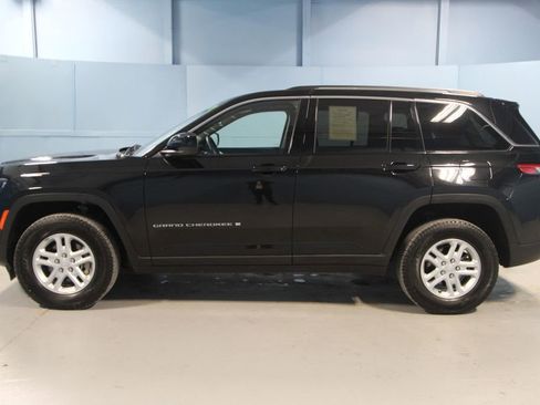 Used 2022 Jeep Grand Cherokee Laredo w/ Luxury Tech Group I image 31