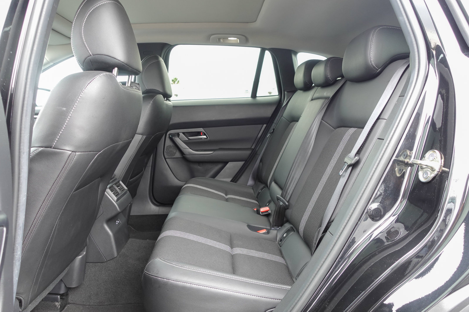 Used 2026 MAZDA CX-50 AWD 2.5 S w/ Preferred Pkg image 14