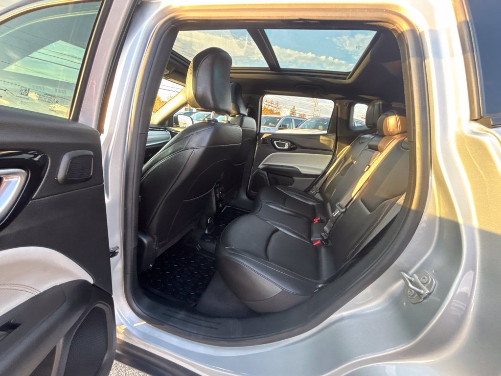 Certified 2024 Jeep Compass Limited w/ Sun and Sound Group AWD/4WD image 19