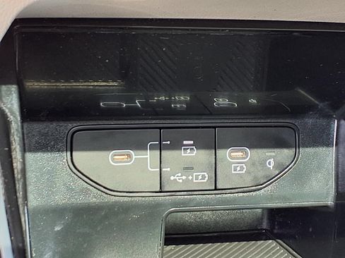 Used 2024 Kia Sorento SX FWD image 20