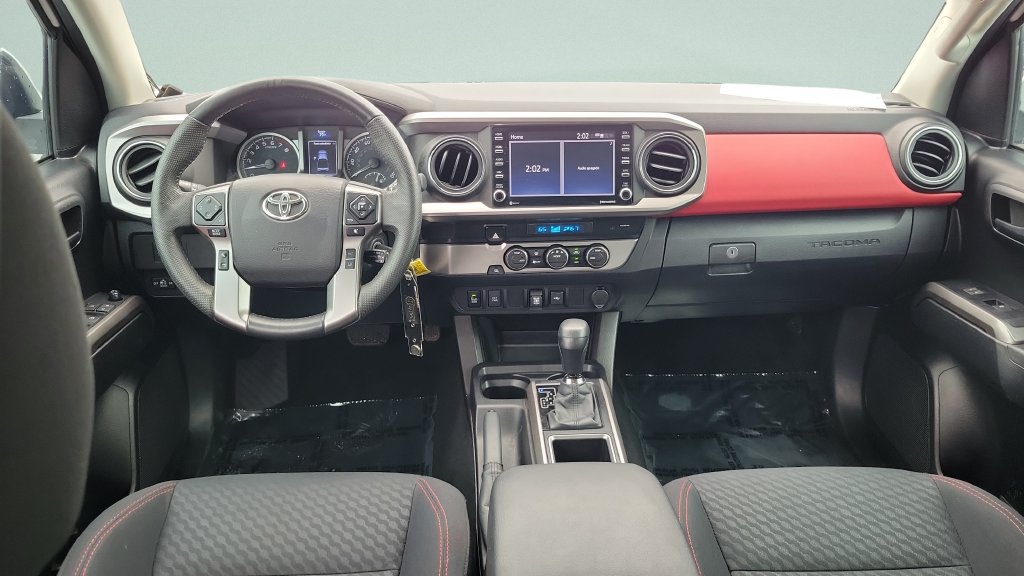 Used 2022 Toyota Tacoma SR5 w/ Technology Package RWD image 10