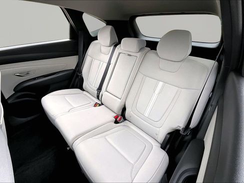 Used 2025 Hyundai Tucson SEL FWD image 26