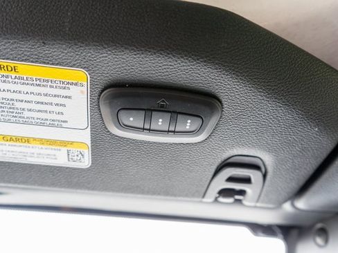 Used 2024 Jeep Gladiator Sport w/ Premium Package image 33