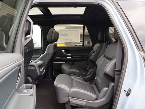 New 2026 Ford Expedition Max Platinum AWD/4WD image 19