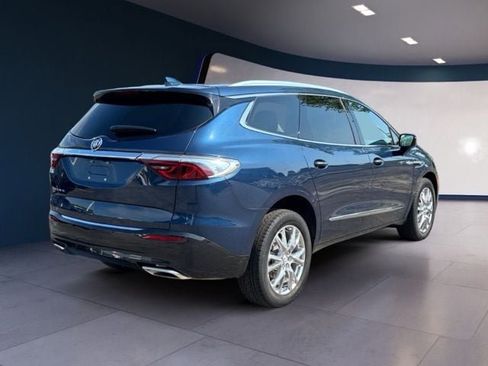 Used 2024 Buick Enclave Essence w/ Experience Buick Package AWD/4WD image 5