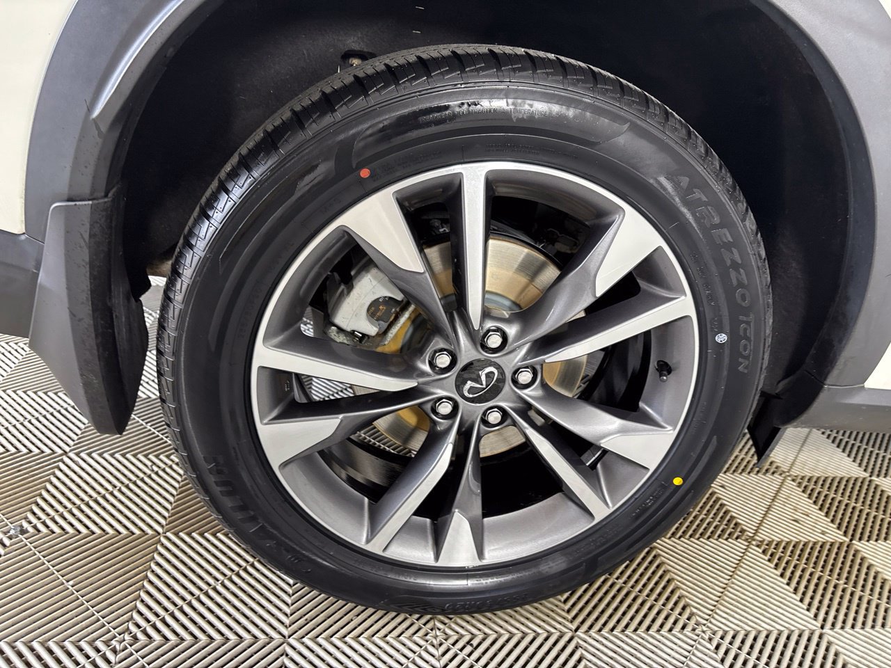 Used 2024 INFINITI QX60 Luxe w/ Cargo Package AWD/4WD image 37