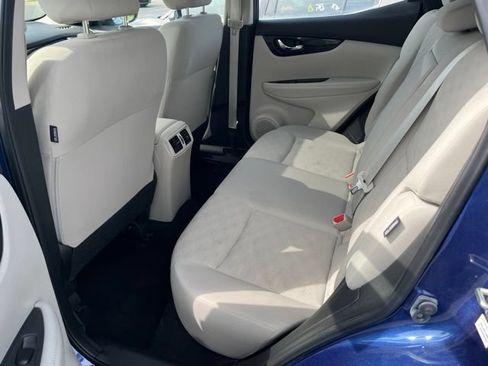 Used 2021 Nissan Rogue Sport SV AWD/4WD image 7
