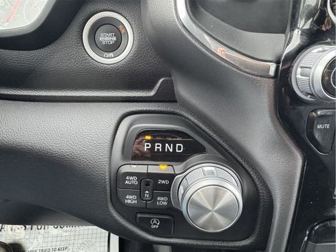 Used 2025 RAM 1500 Laramie AWD/4WD image 21