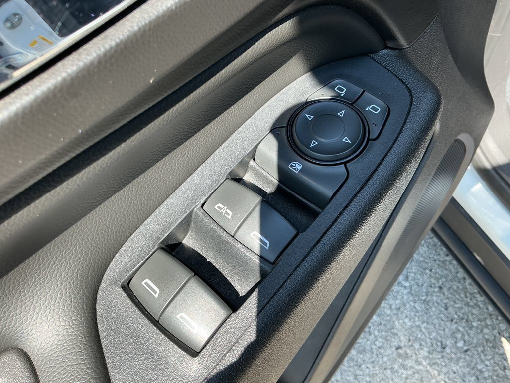 Used 2019 Chevrolet Equinox LT AWD/4WD image 11