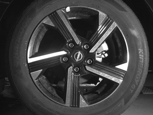 Used 2025 Nissan Sentra SV image 14