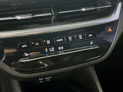 Used 2024 Buick Envista Avenir image 23