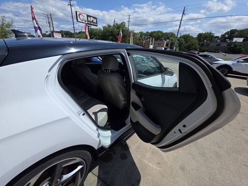 Used 2020 Hyundai Veloster Turbo Ultimate FWD image 9