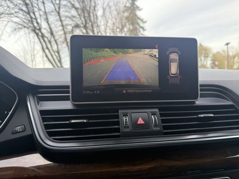 Used 2018 Audi Q5 2.0T Premium Plus w/ Premium Plus Package image 38