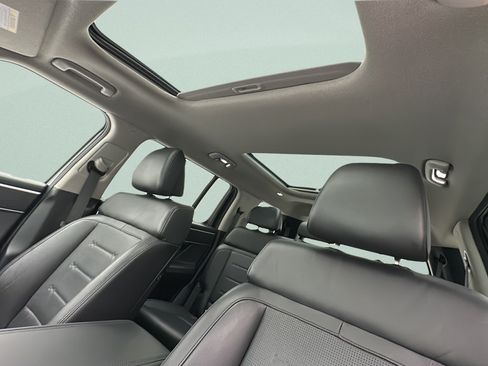 Used 2025 Hyundai Santa Fe Limited AWD/4WD image 15