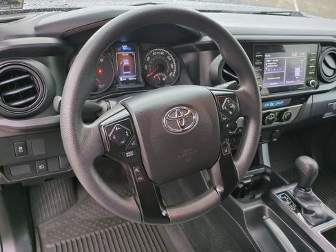 Used 2022 Toyota Tacoma SR w/ SX Package AWD/4WD image 15