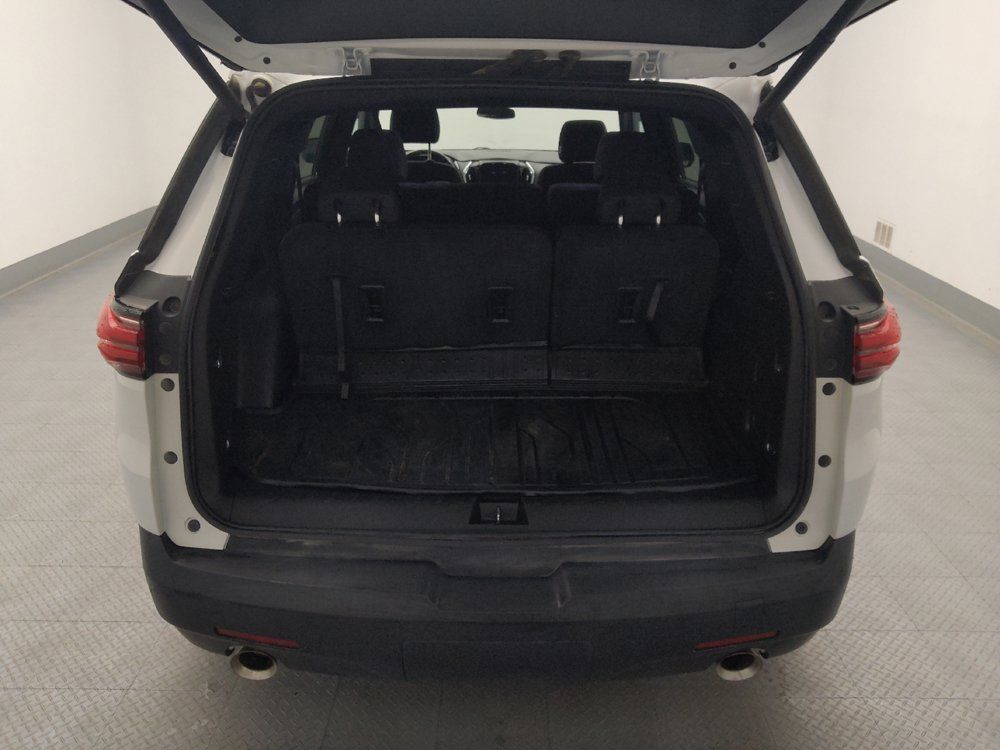 Used 2023 Chevrolet Traverse LT w/ LPO, Floor Liner Package AWD/4WD image 29