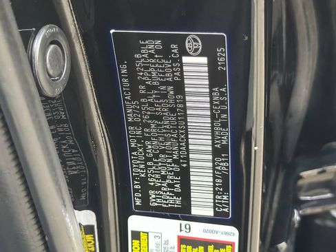 Used 2025 Toyota Camry LE FWD image 32