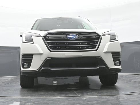 Used 2024 Subaru Forester Premium AWD/4WD image 43