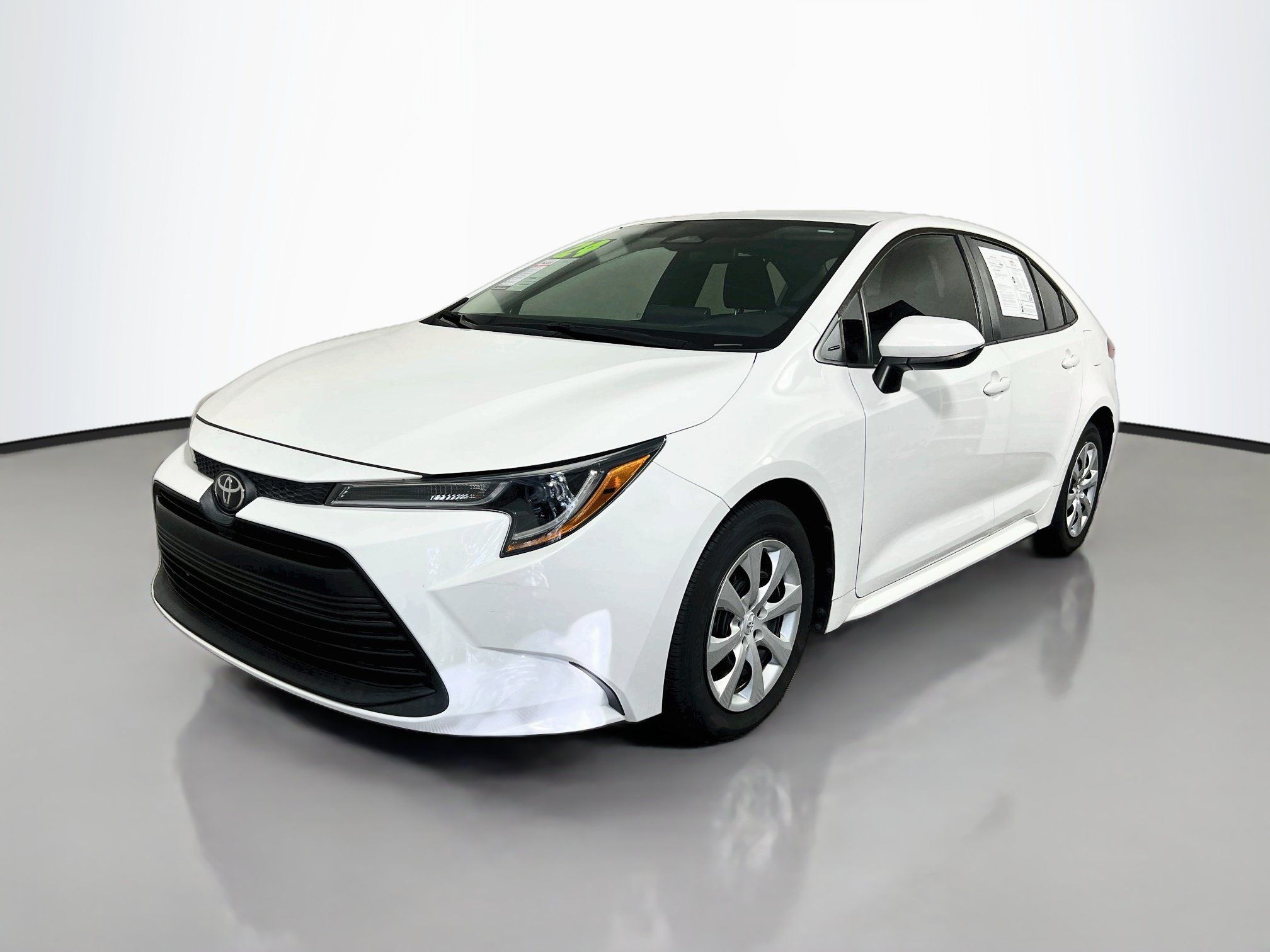 Used 2024 Toyota Corolla LE FWD image 9