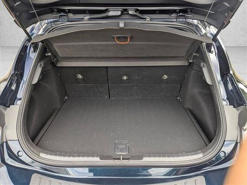 Used 2021 Toyota Corolla SE w/ Blackout Package (TMS) FWD image 6
