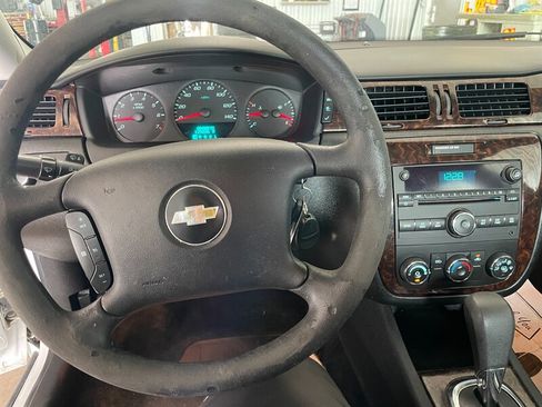 Used 2015 Chevrolet Impala Limited LS FWD image 8