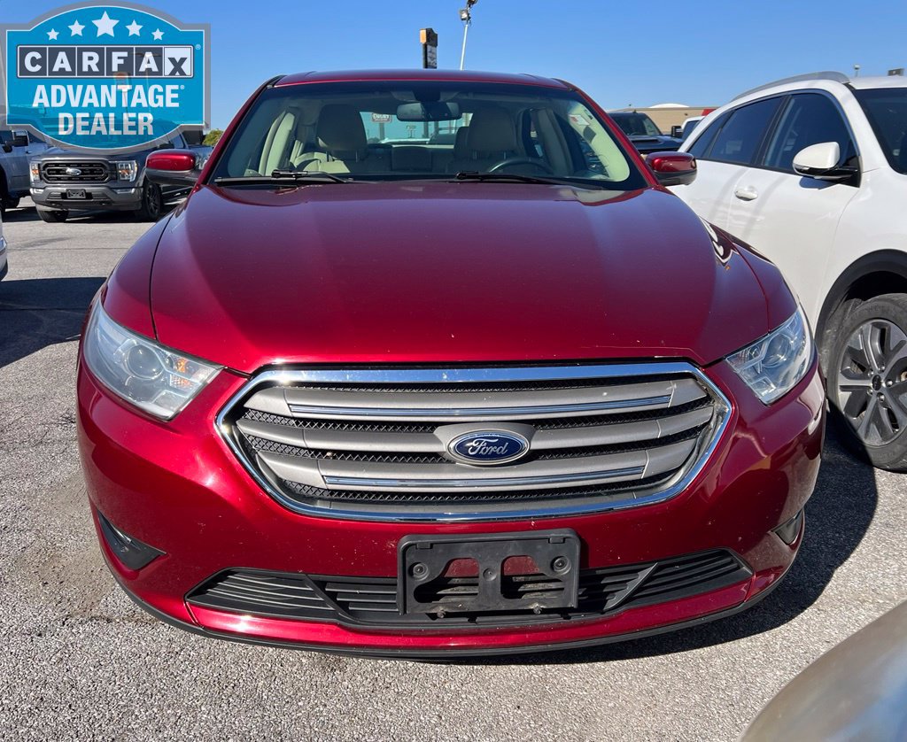 Used 2014 Ford Taurus SEL w/ Equipment Group 201A FWD image 2