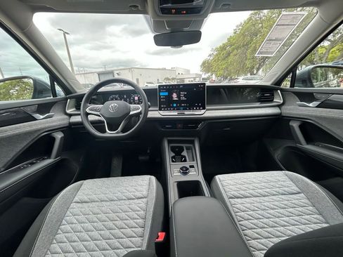 New 2026 Volkswagen Tiguan S FWD image 10