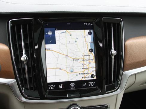 Used 2017 Volvo S90 T6 Inscription w/ Vision Package image 29