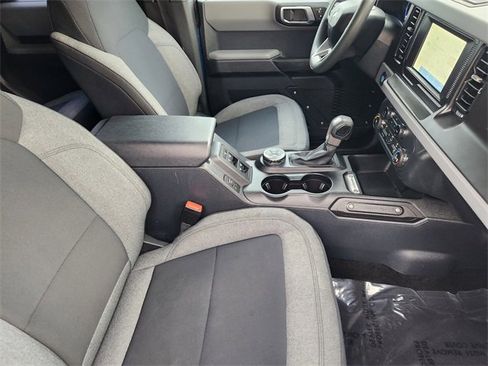 Used 2022 Ford Bronco 4-Door AWD/4WD image 19