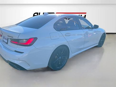 Used 2022 BMW M340i w/ Driving Assistance Package image 7