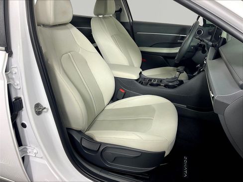 Certified 2025 Hyundai Sonata SE FWD image 26