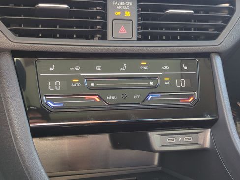 New 2025 Volkswagen Jetta SE image 12