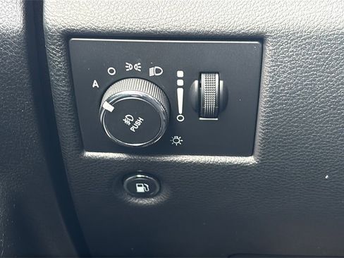 Used 2020 Jeep Grand Cherokee Summit image 27