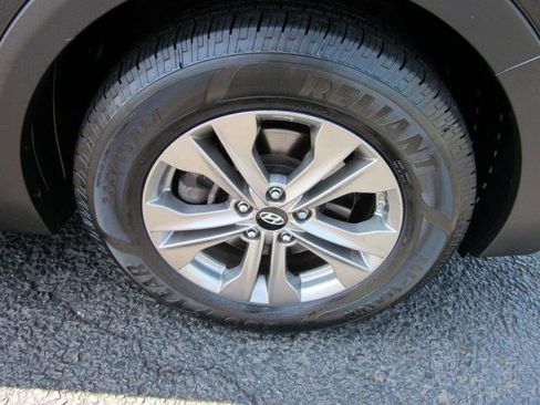 Used 2016 Hyundai Santa Fe Sport image 13