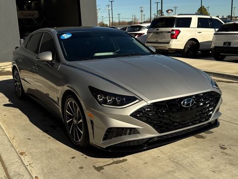 Used 2023 Hyundai Sonata Limited image 3